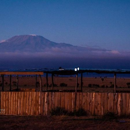 Apartamento Amboseli Redhouse Exterior foto
