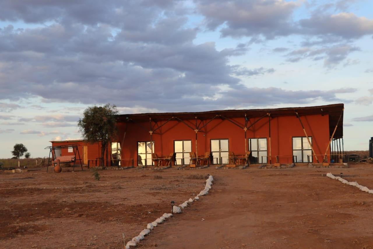 Apartamento Amboseli Redhouse Exterior foto