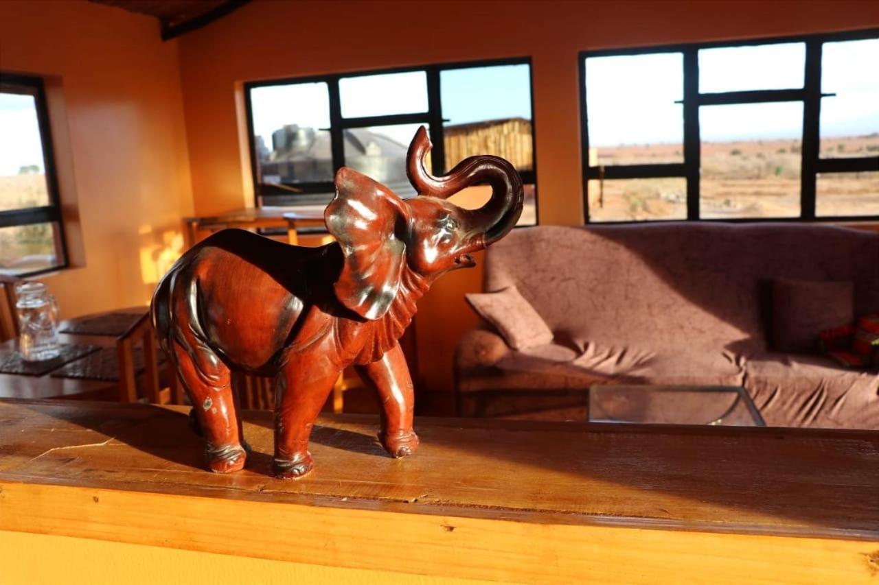 Apartamento Amboseli Redhouse Exterior foto