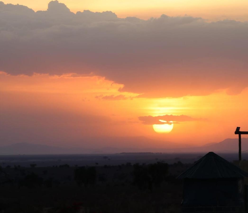 Apartamento Amboseli Redhouse Exterior foto