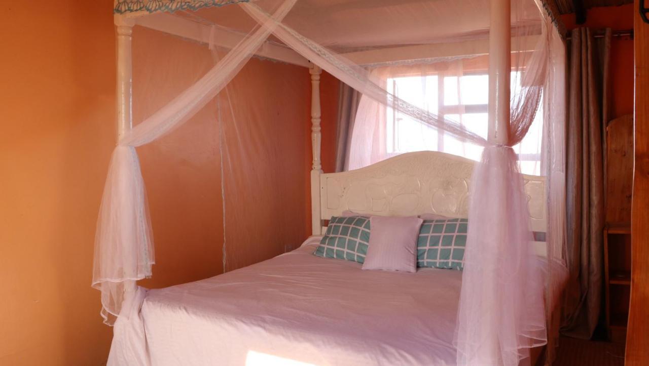 Apartamento Amboseli Redhouse Exterior foto