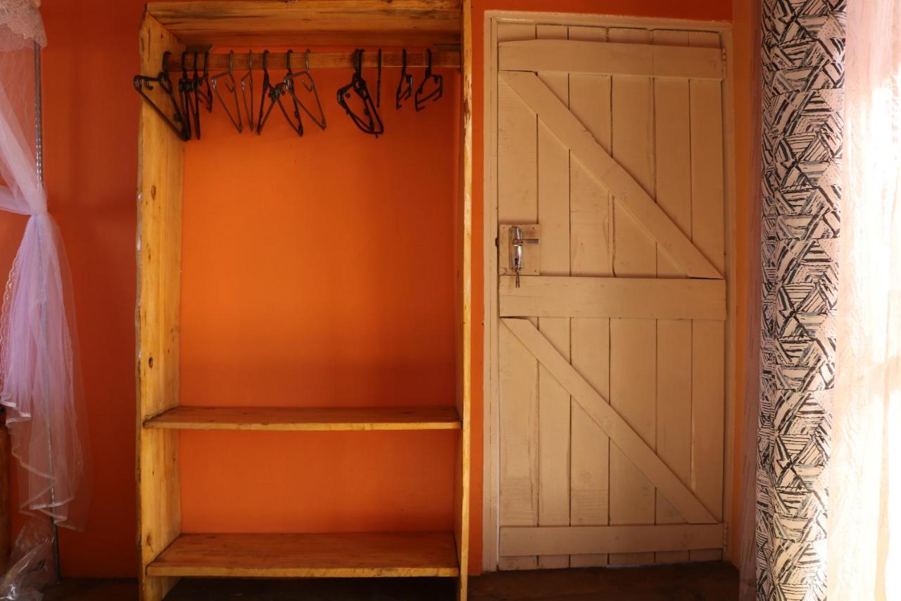 Apartamento Amboseli Redhouse Exterior foto
